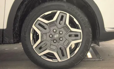 More photos of 2023 Hyundai Santa Fe Limited at CARNOVA SOUTHBOROUGH, MA