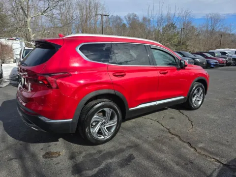 More photos of 2022 Hyundai Santa Fe SEL at CARNOVA SOUTHBOROUGH, MA