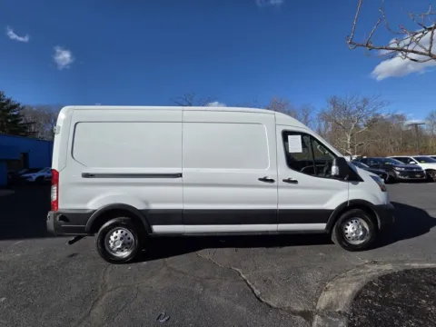 More photos of 2020 Ford Transit-350 at CARNOVA SOUTHBOROUGH, MA