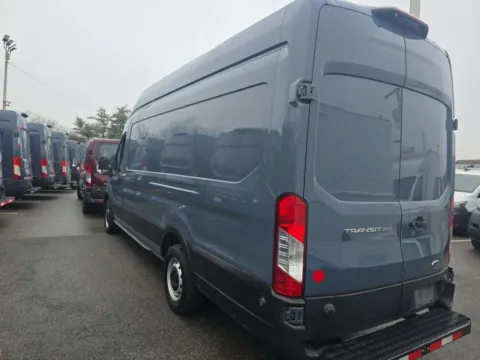 More photos of 2020 Ford Transit-250 at CARNOVA SOUTHBOROUGH, MA
