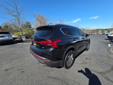 More photos of 2023 Hyundai Santa Fe SEL at CARNOVA SOUTHBOROUGH, MA
