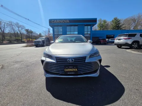 Silver 2020 Toyota Avalon Hybrid Limited for sale in Southborough, MA