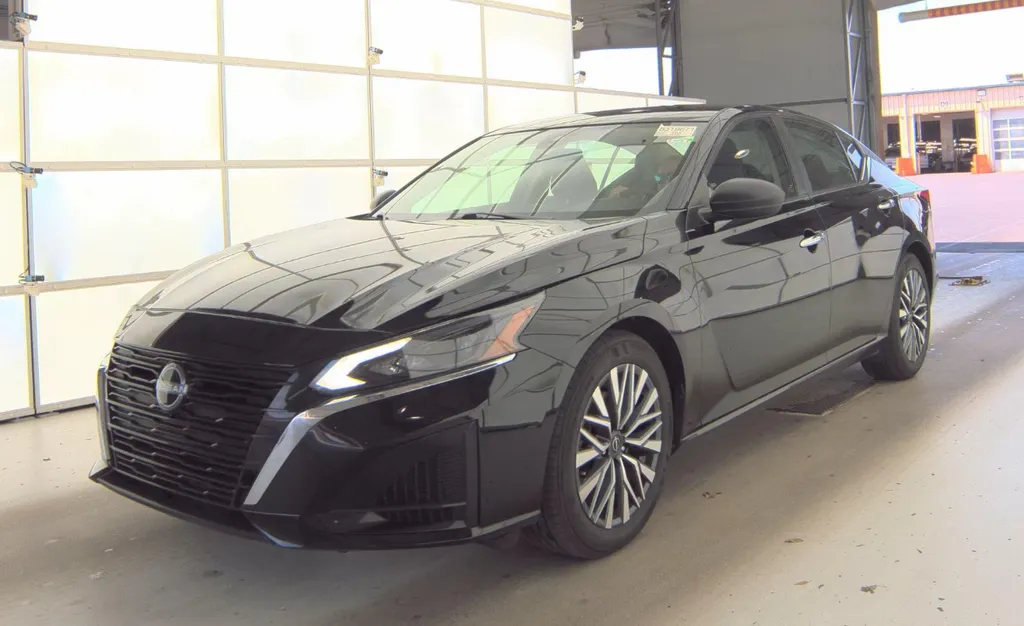 Black 2025 Nissan Altima 2.5 SV for sale in Southborough, MA