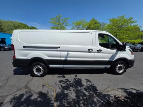 More photos of 2021 Ford Transit-250 at CARNOVA SOUTHBOROUGH, MA