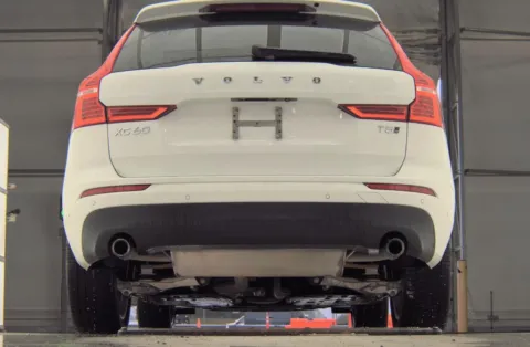 More photos of 2018 Volvo XC60 T5 Momentum at CARNOVA SOUTHBOROUGH, MA