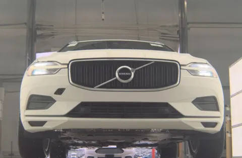 Photos of 2018 Volvo XC60 T5 Momentum for sale in Southborough, MA at CARNOVA SOUTHBOROUGH