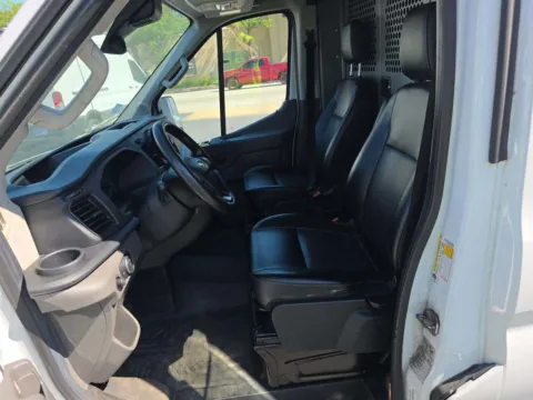 More photos of 2020 Ford Transit-250 at CARNOVA SOUTHBOROUGH, MA