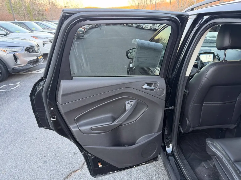 2016 Ford Escape SE - Photo 17