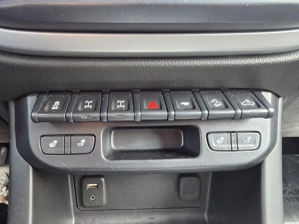 2018 Chevrolet Colorado ZR2 - Photo 26