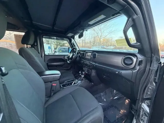 2018 Jeep All-New Wrangler Sport S - Photo 18