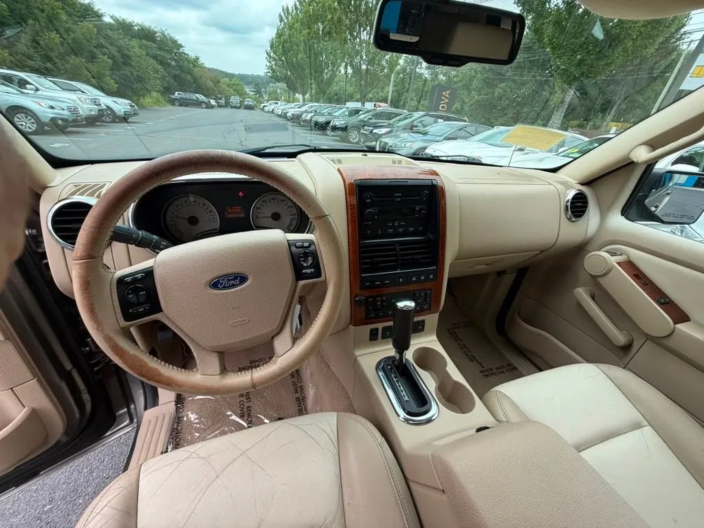 2006 Ford Explorer Eddie Bauer - Photo 9