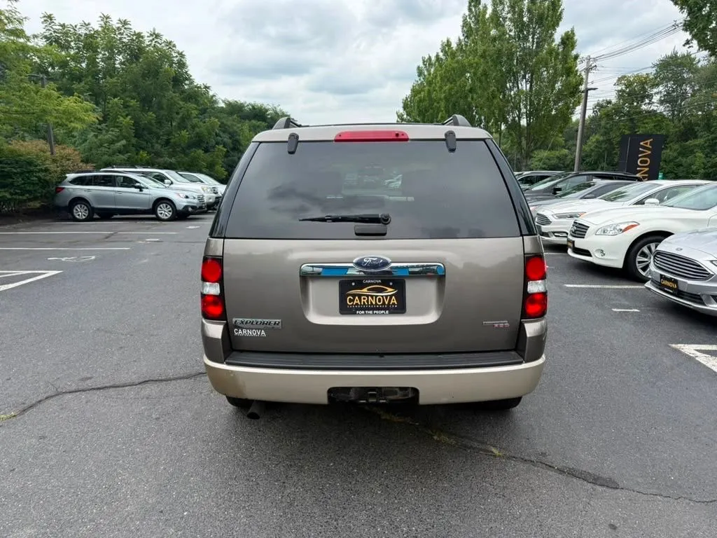 2006 Ford Explorer Eddie Bauer - Photo 2