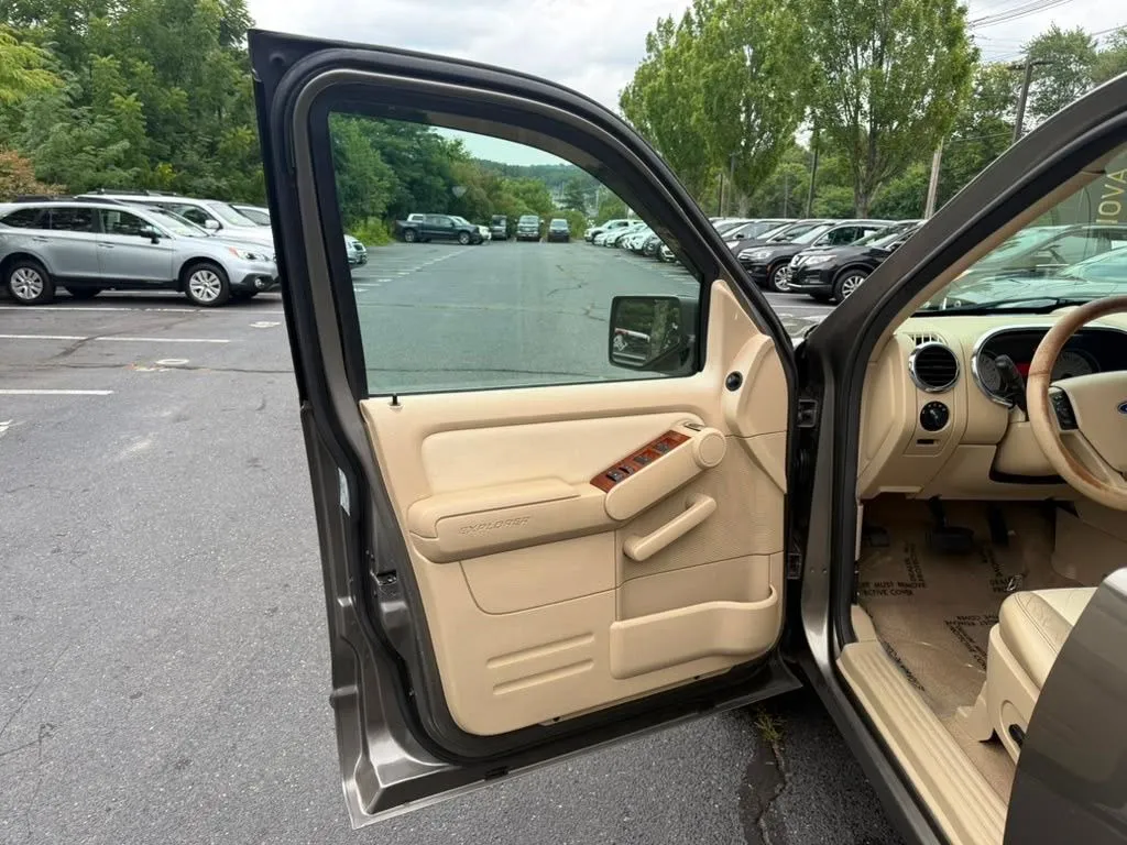 2006 Ford Explorer Eddie Bauer - Photo 7