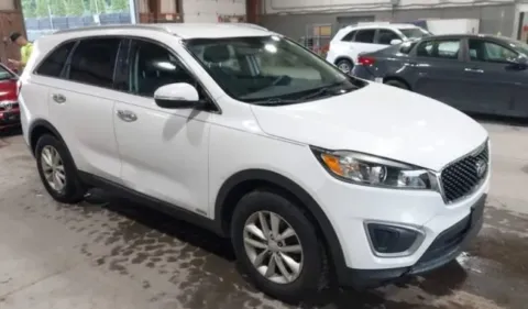 White 2016 Kia Sorento LX for sale in Southborough, MA