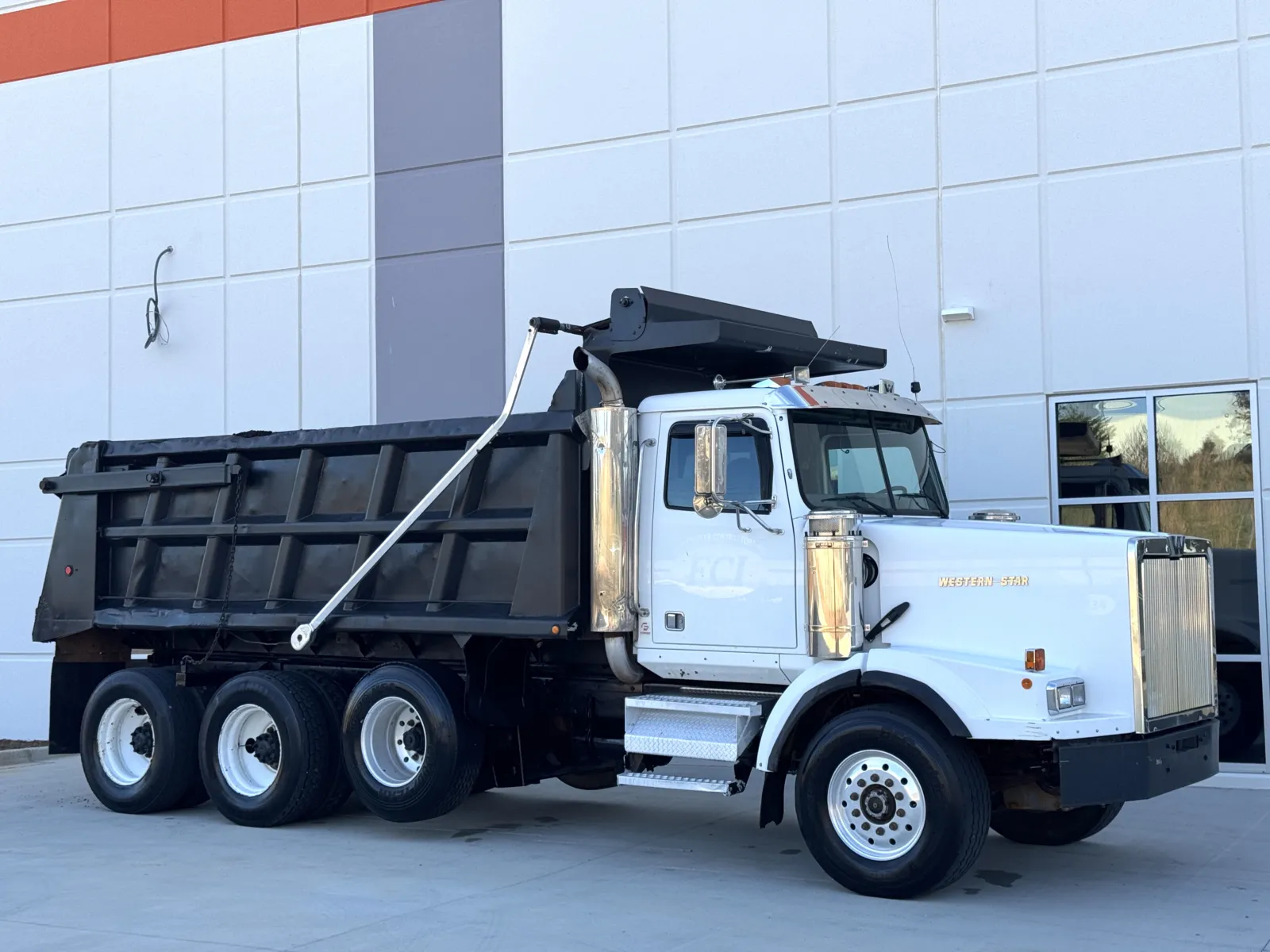 2000 Western Star 4900 - image 2