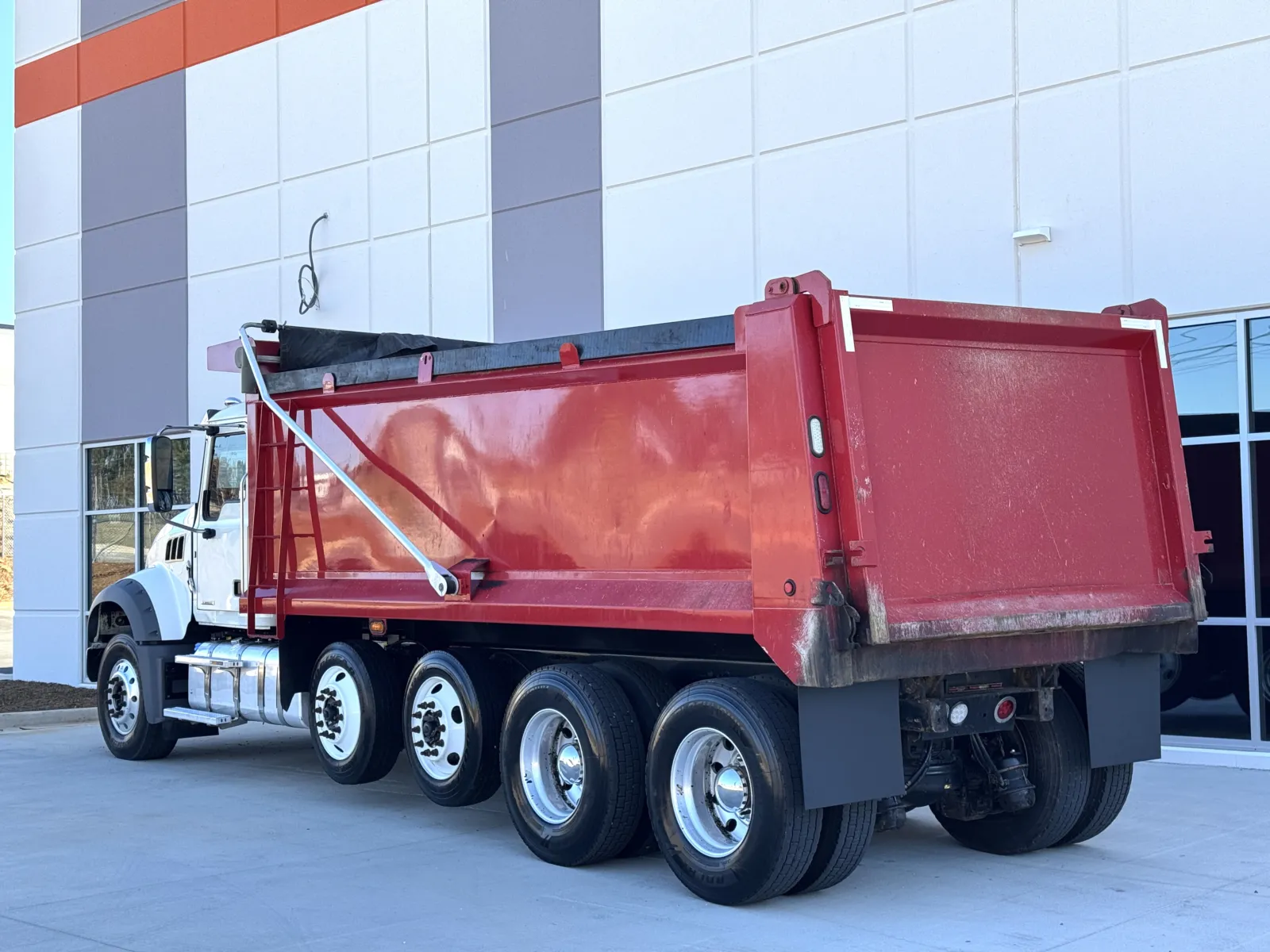 2022 Mack Granite - image 7