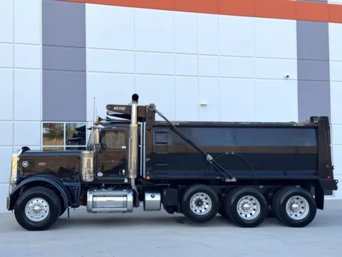 More photos of 2021 PETERBILT 389 at Forge Truck Centers - South Carolina, SC