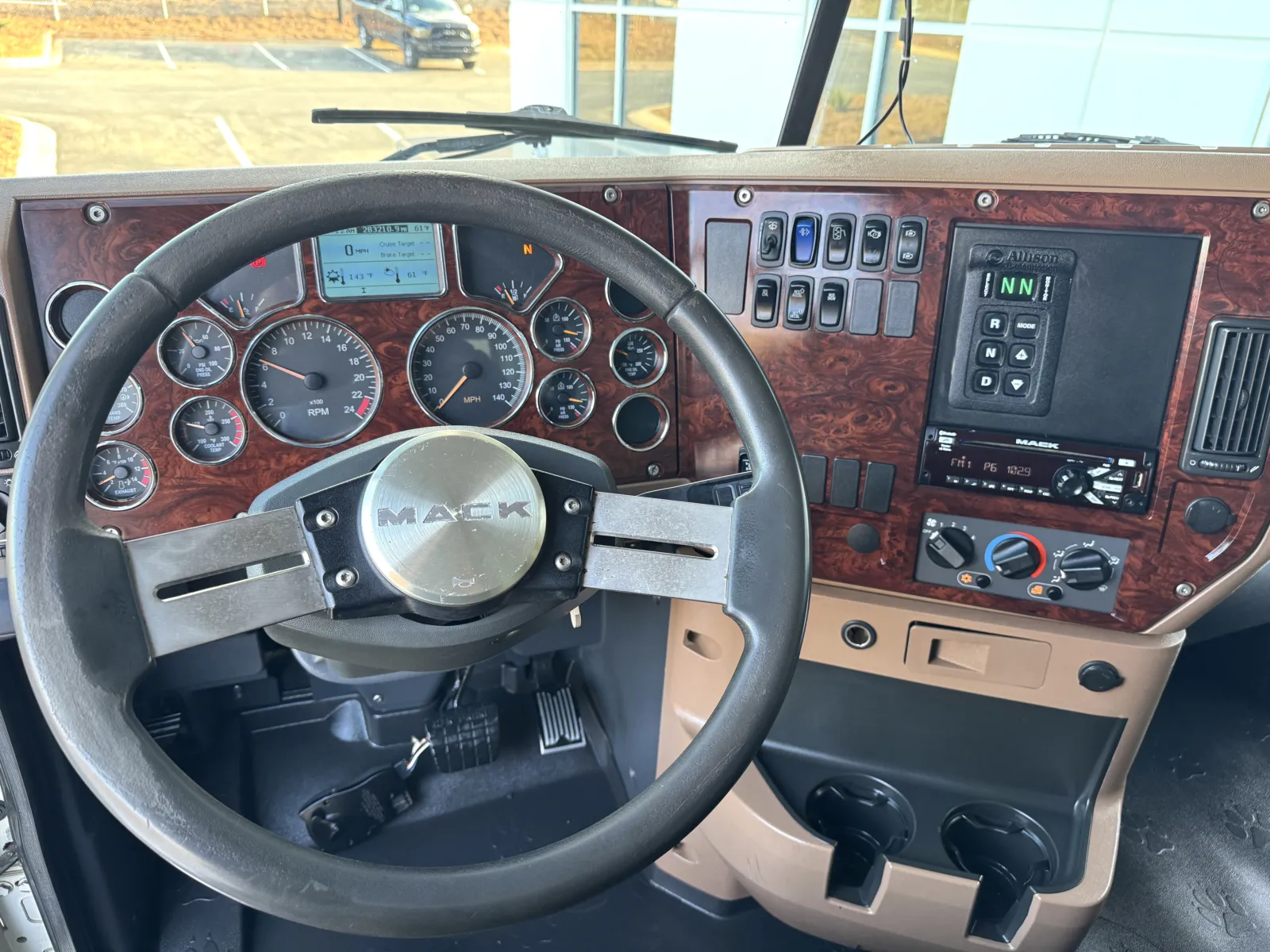 2015 Mack - image 17