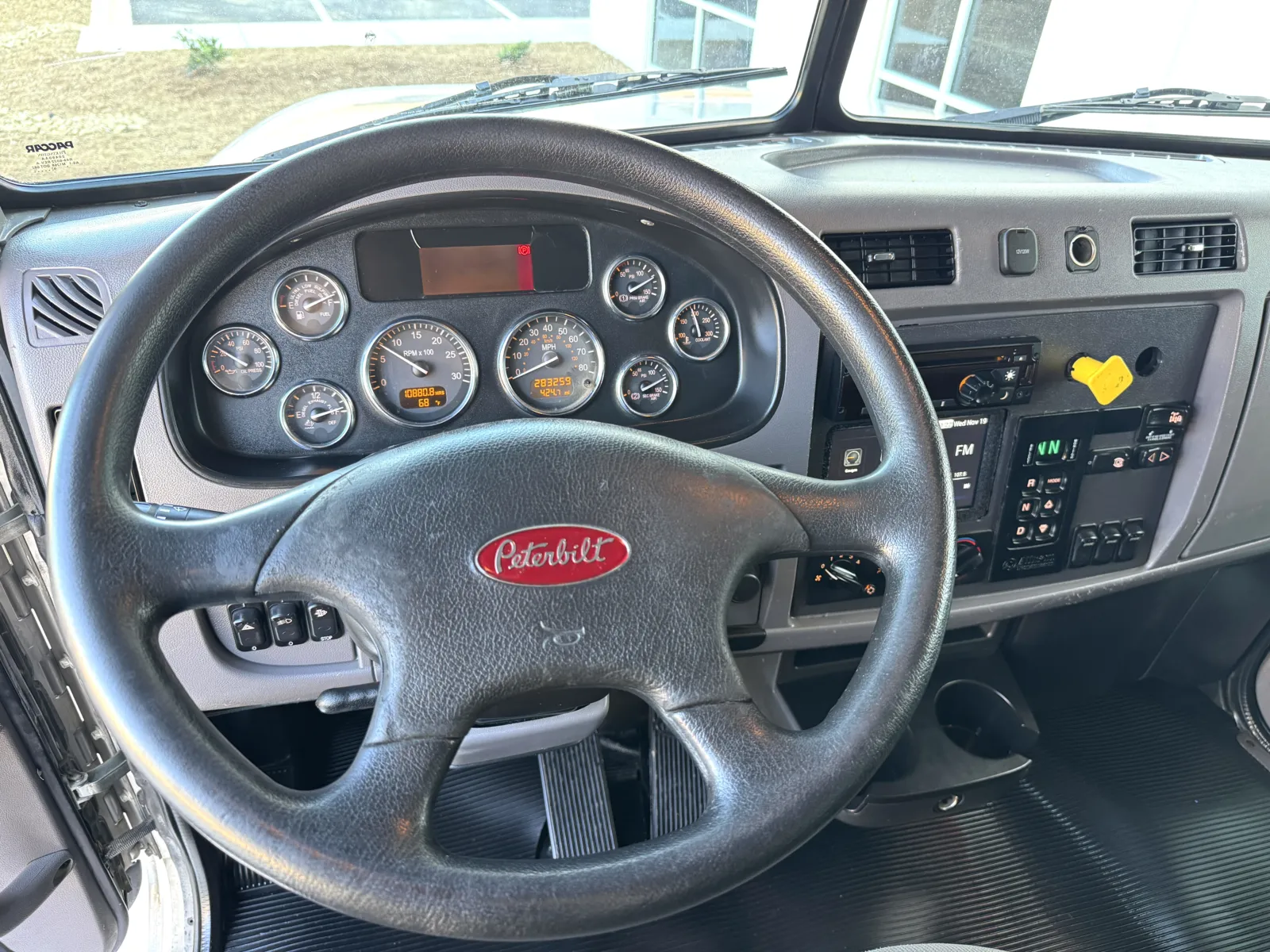 2021 Peterbilt 348 - image 17