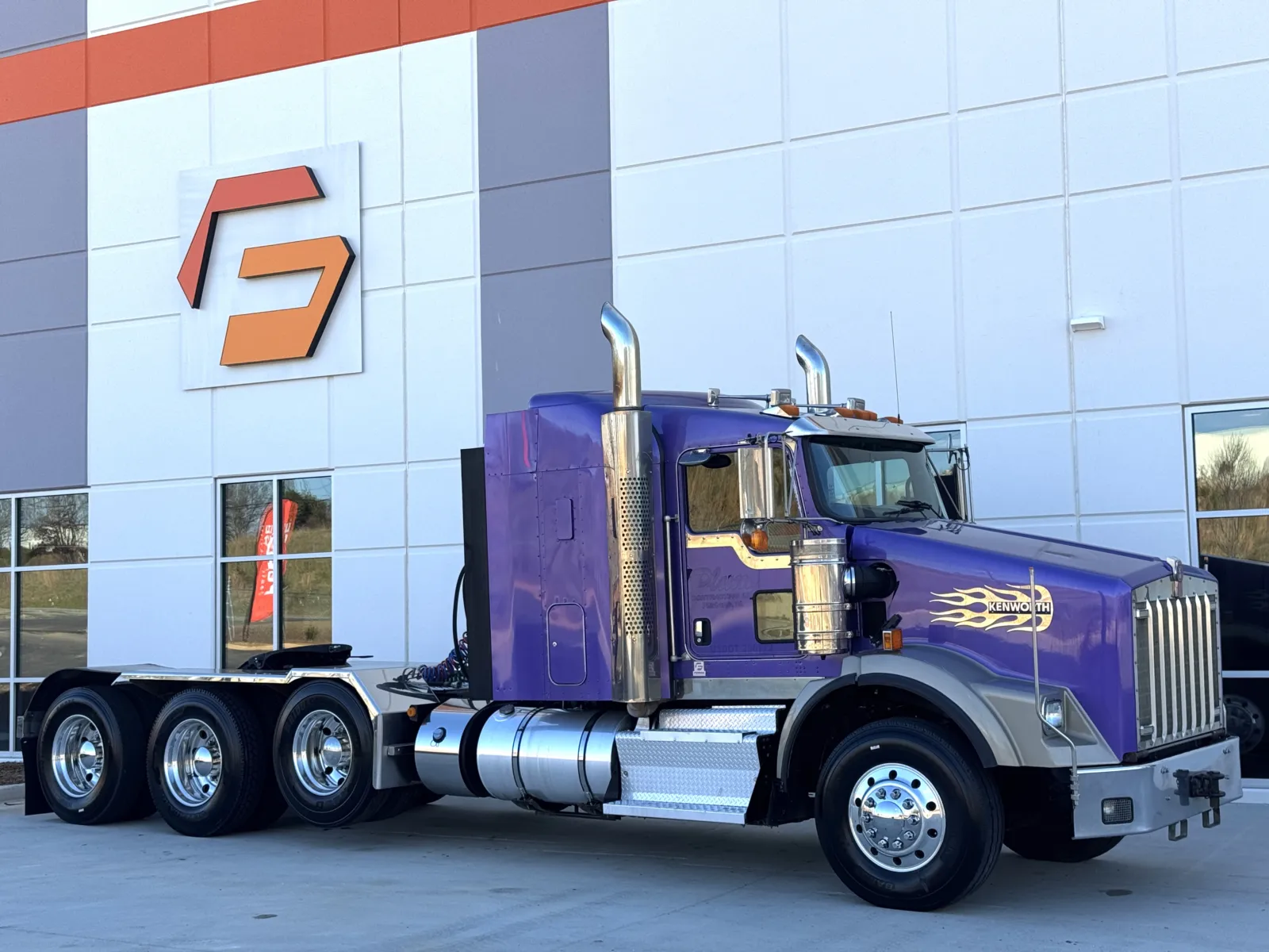 2014 Kenworth T800 - image 1