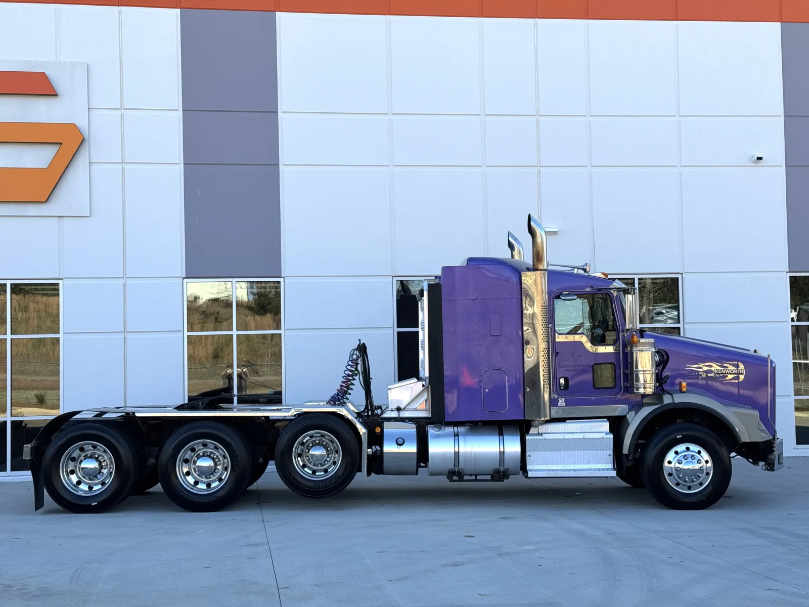 2014 Kenworth T800 - image 4