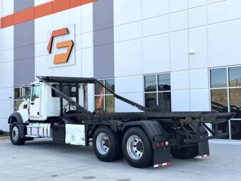 More photos of 2017 MACK GU713 at Forge Truck Centers - South Carolina, SC