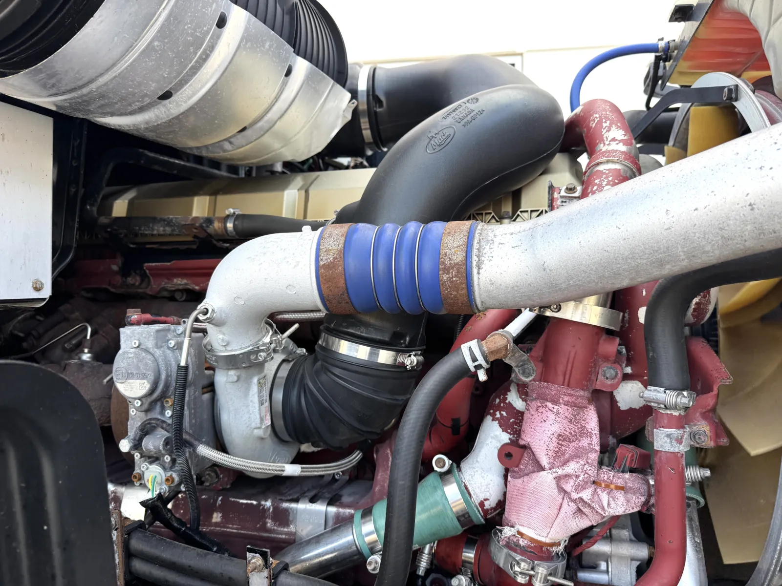 2017 Mack - image 12