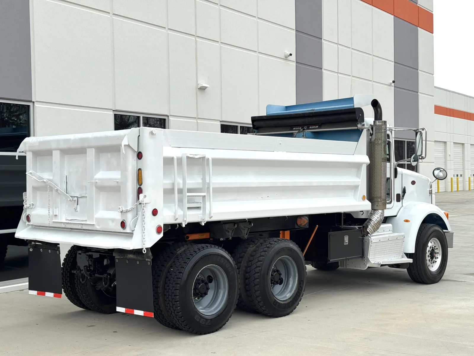 2013 Peterbilt 365 - image 6