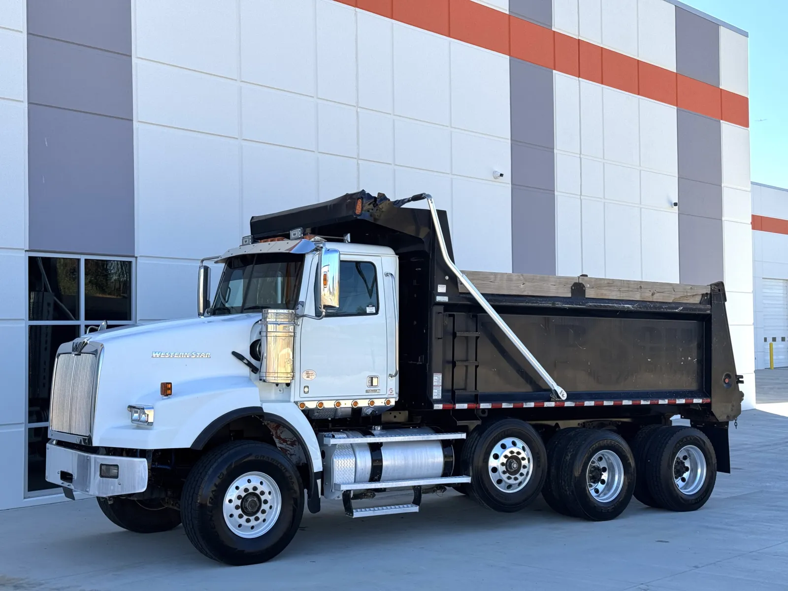 2018 Western Star 4900 - image 3