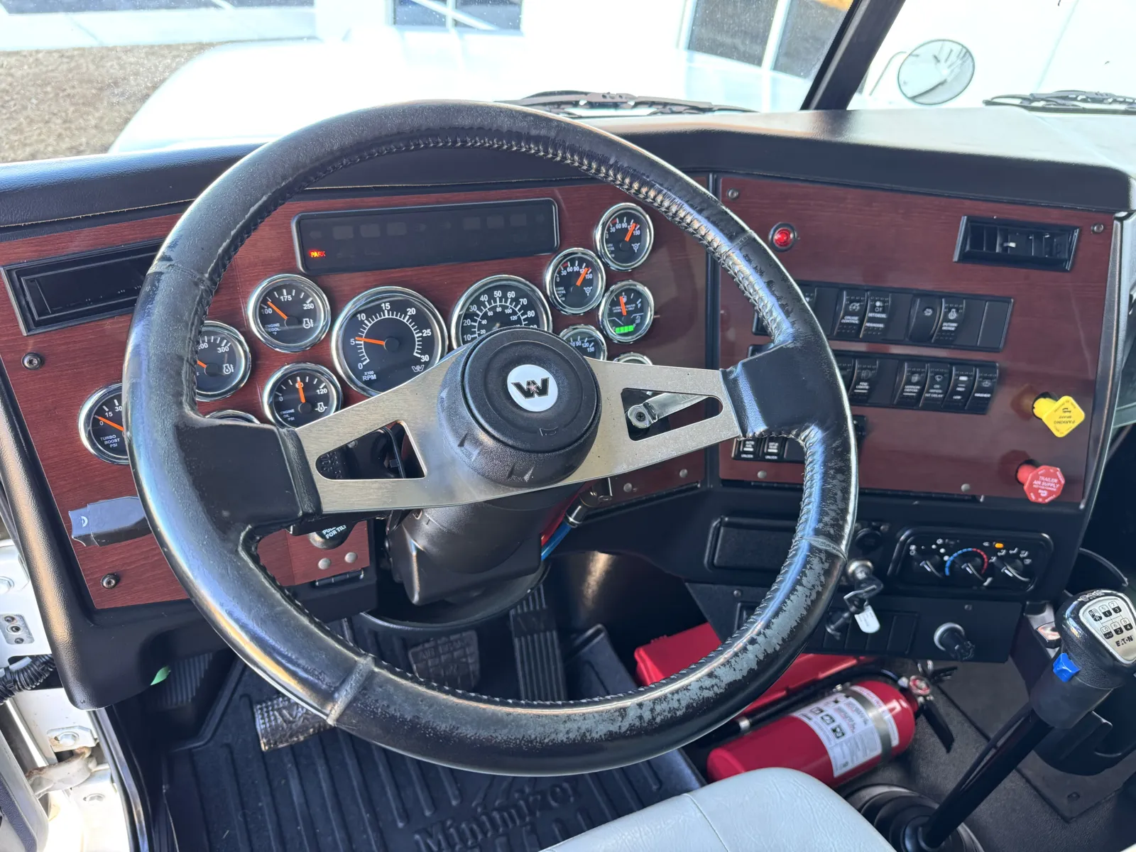 2018 Western Star 4900 - image 16