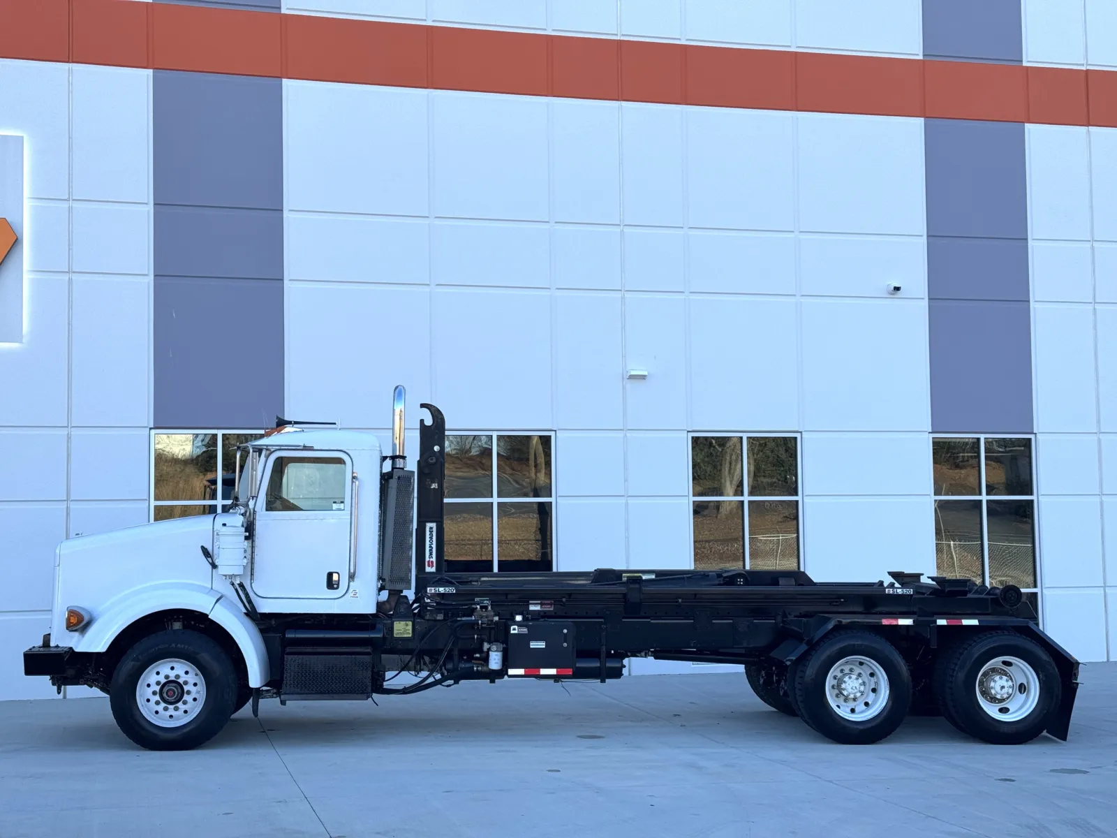 2006 Peterbilt - image 4