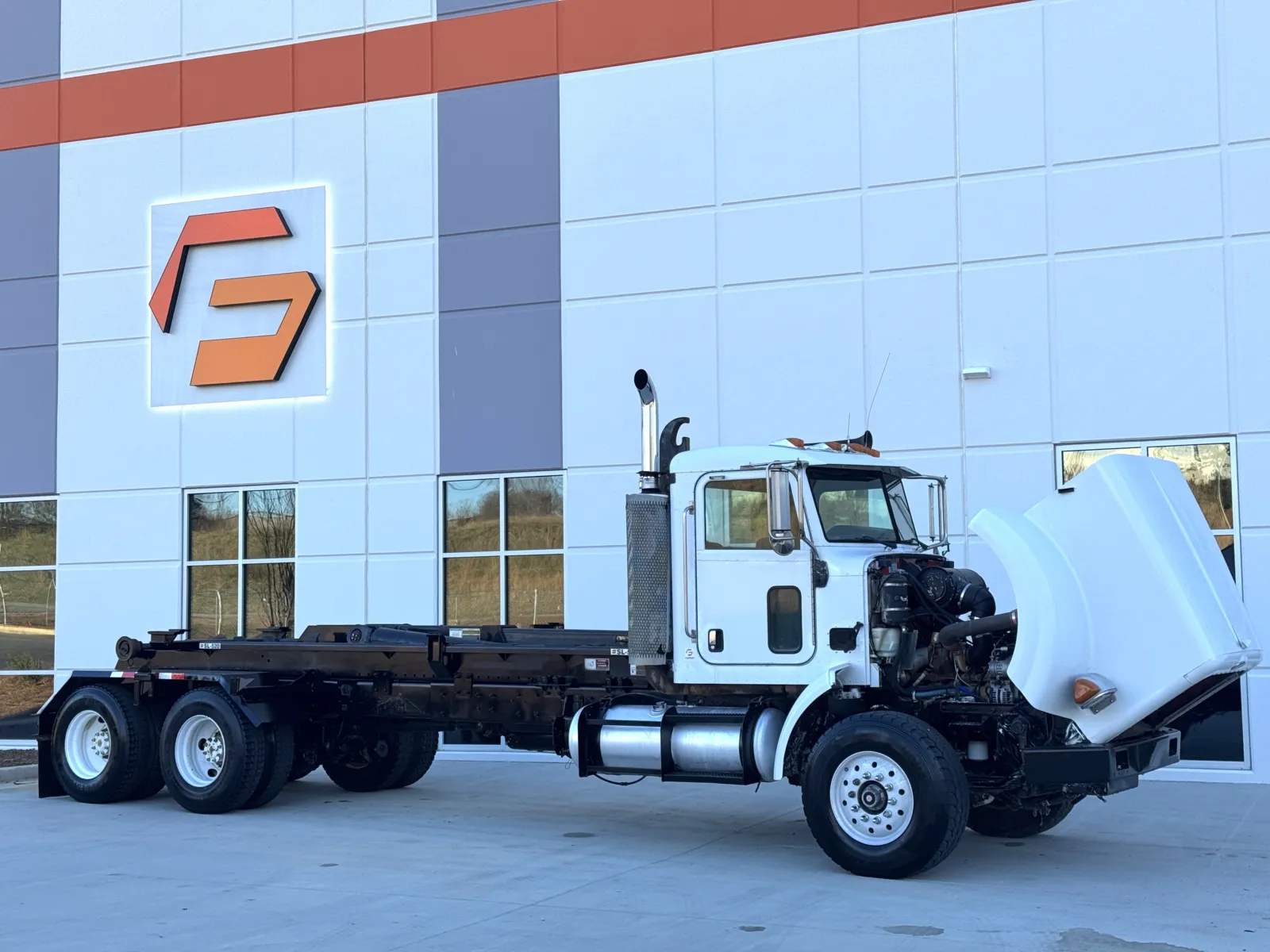 2006 Peterbilt - image 9