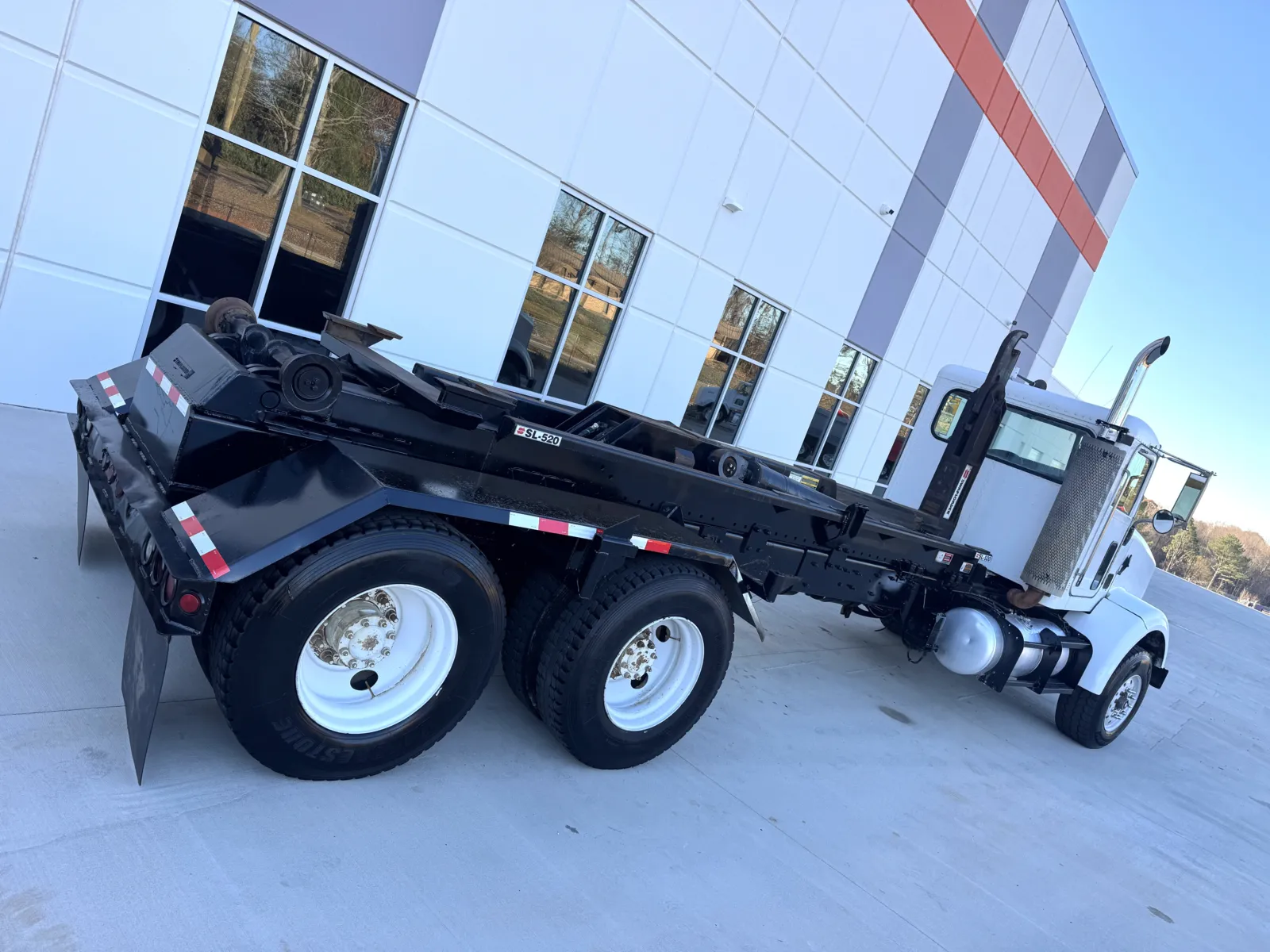 2006 Peterbilt - image 11