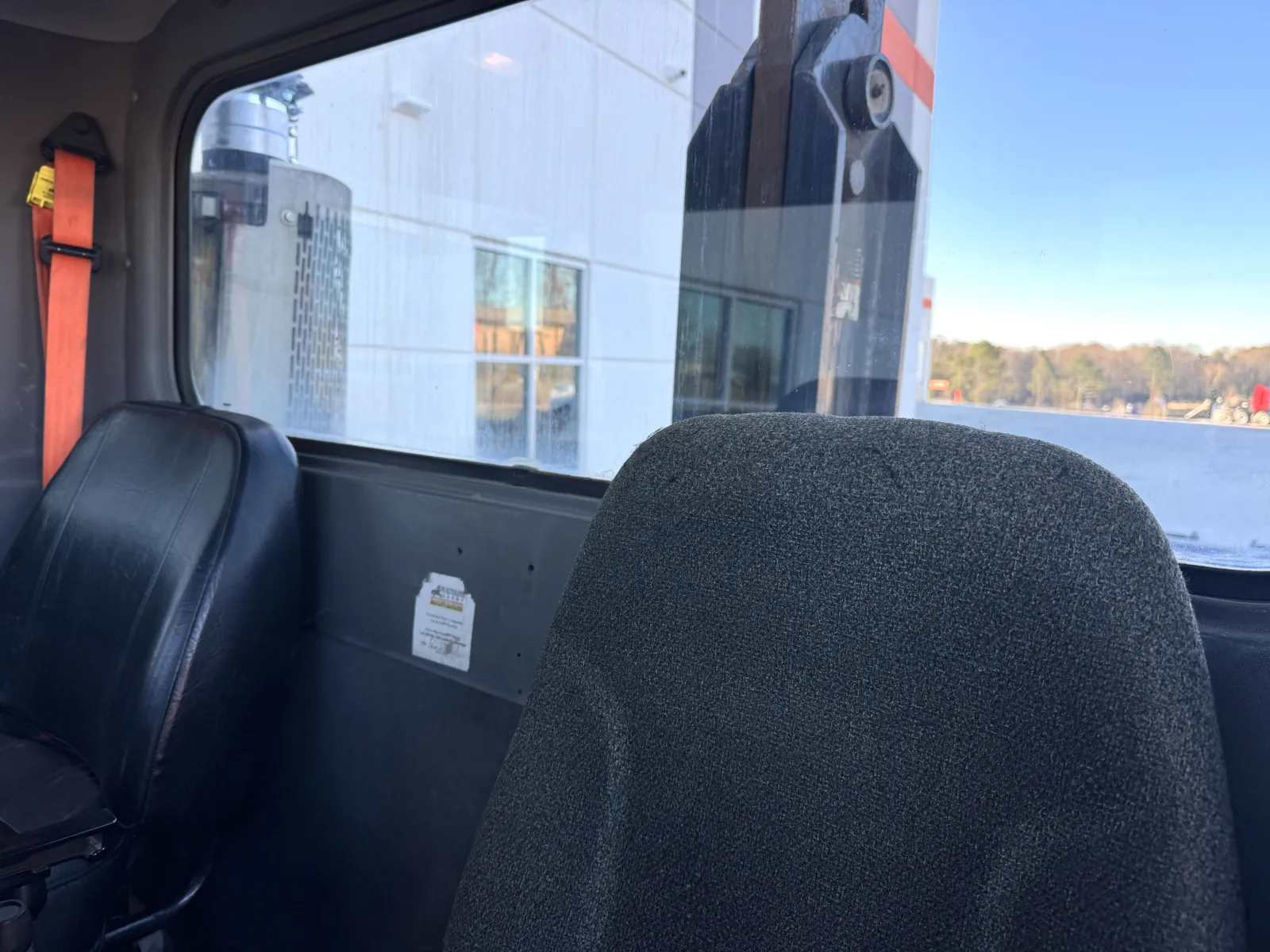 2006 Peterbilt - image 20