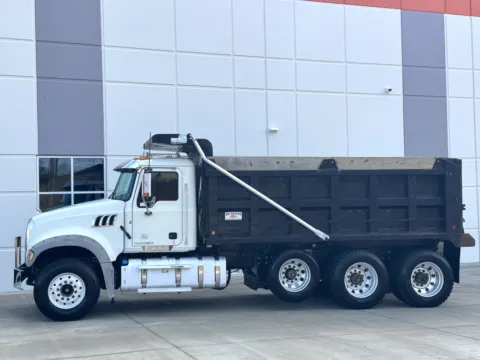 More photos of 2016 MACK GRANITEGU713 at Forge Truck Centers - South Carolina, SC