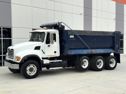 Another view of 2005 MACK CV713 for sale in Greer, SC at Forge Truck Centers - South Carolina