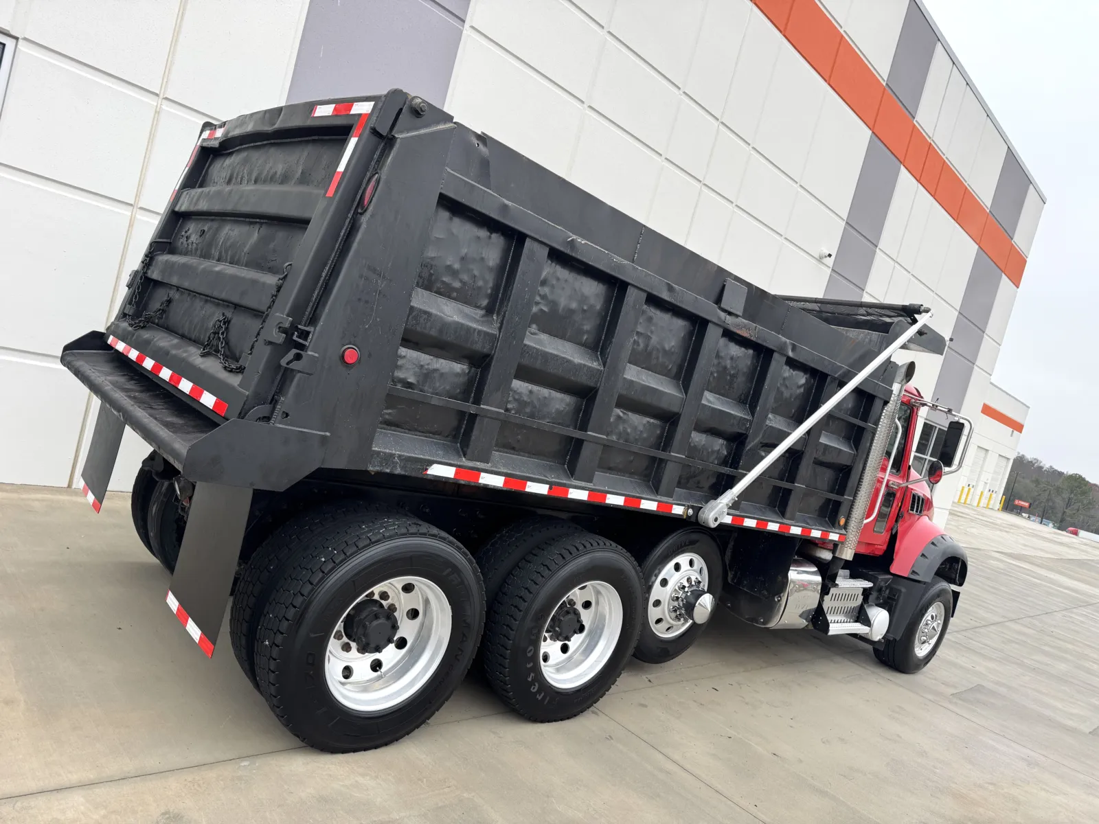 2012 Mack - image 12