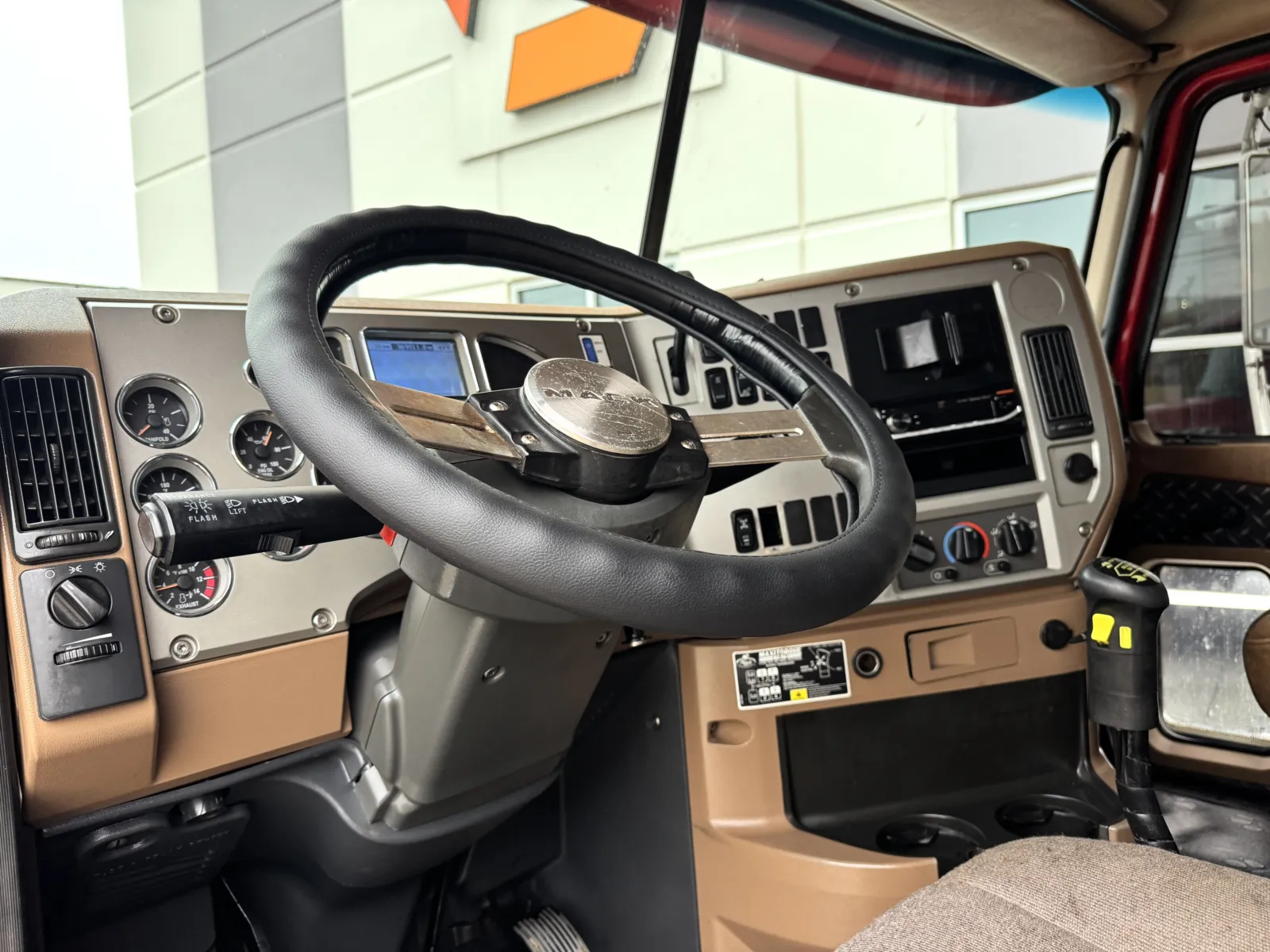 2012 Mack - image 16