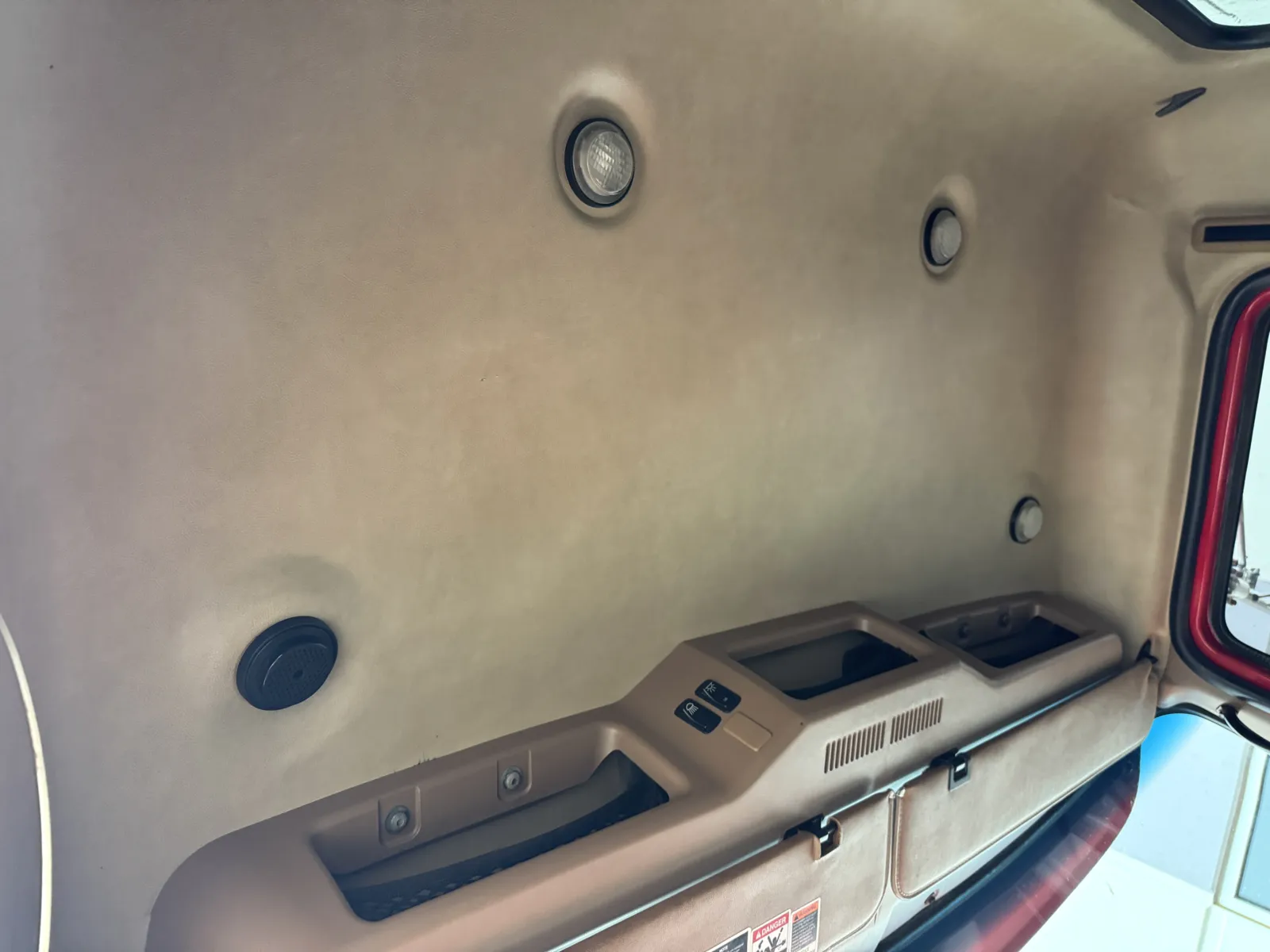 2012 Mack - image 22