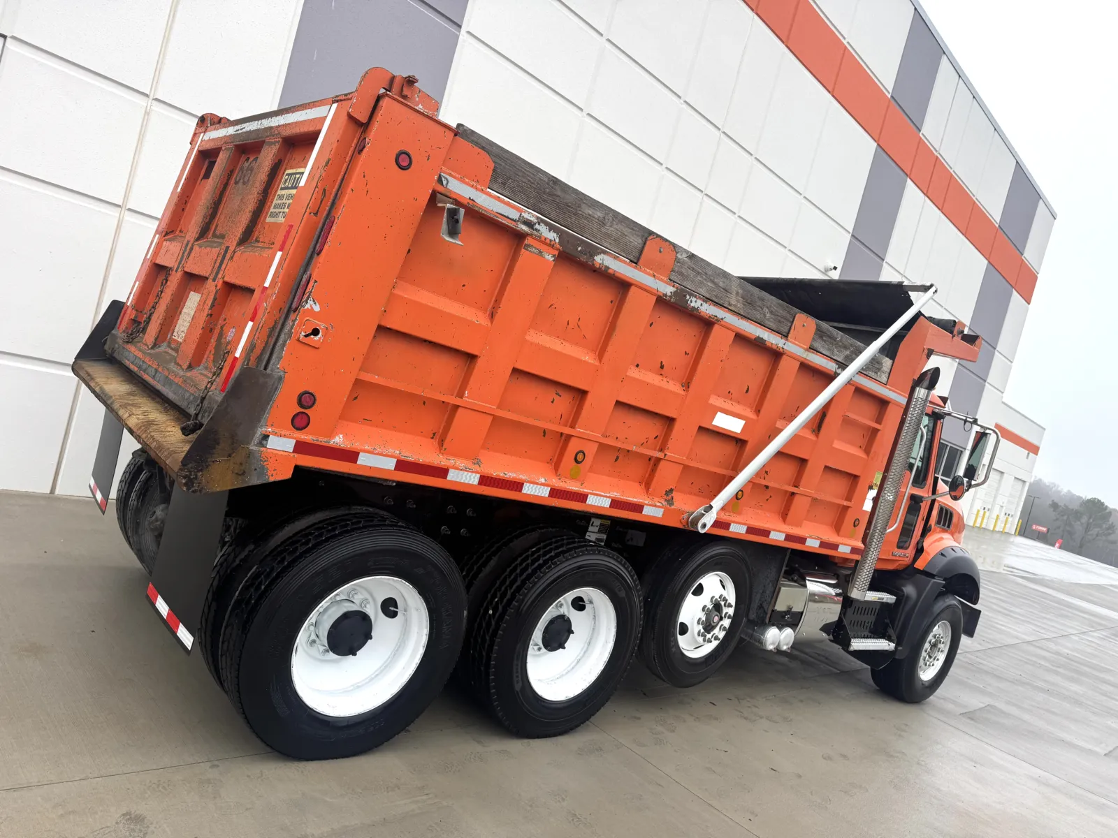 2015 Mack - image 12