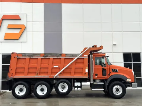 More photos of 2016 MACK GU813 at Forge Truck Centers - South Carolina, SC