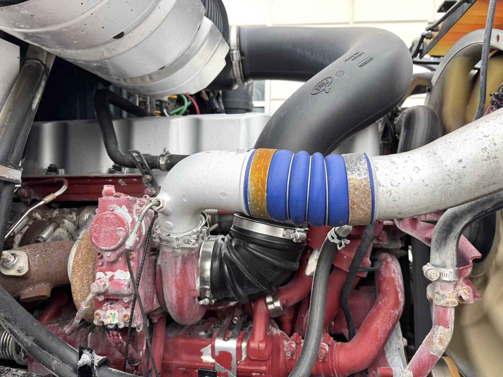 2016 Mack - image 13