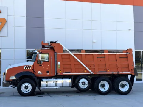 More photos of 2015 MACK GU813 at Forge Truck Centers - South Carolina, SC