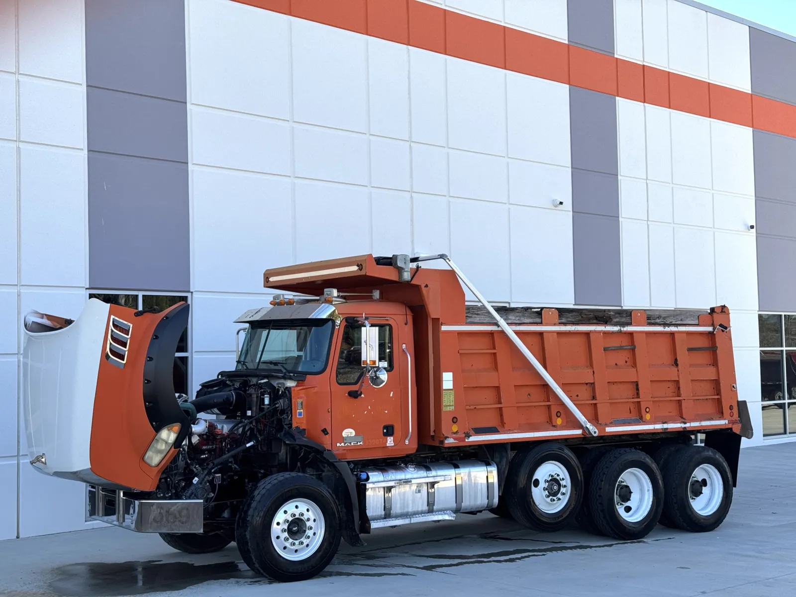 2015 Mack - image 11