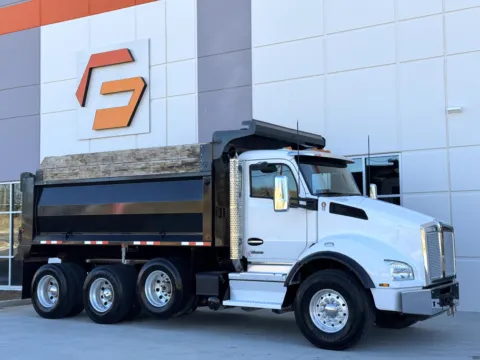 Photos of 2023 KENWORTH T880 for sale in Greer, SC at Forge Truck Centers - South Carolina