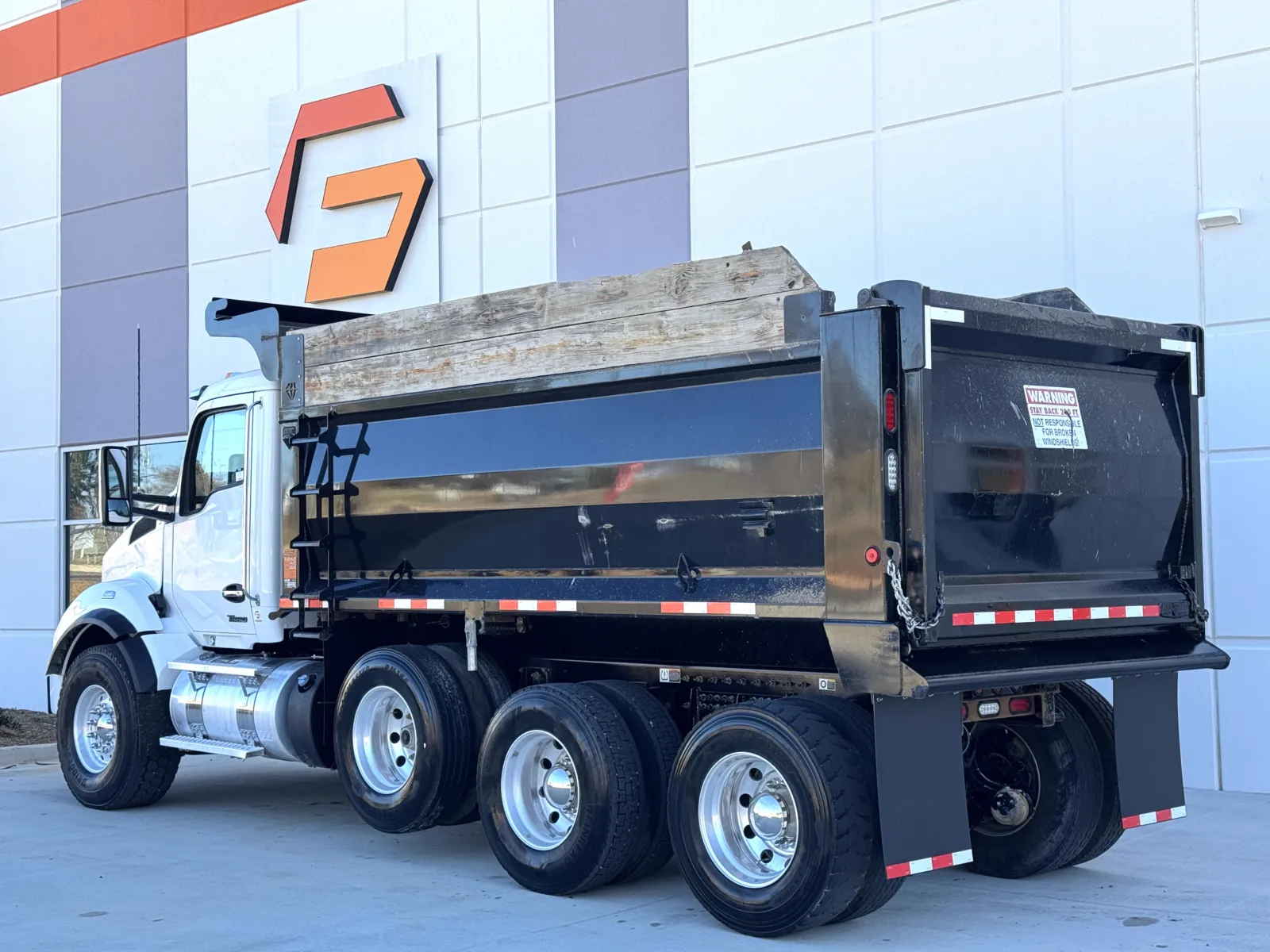 2023 Kenworth T880 - image 7