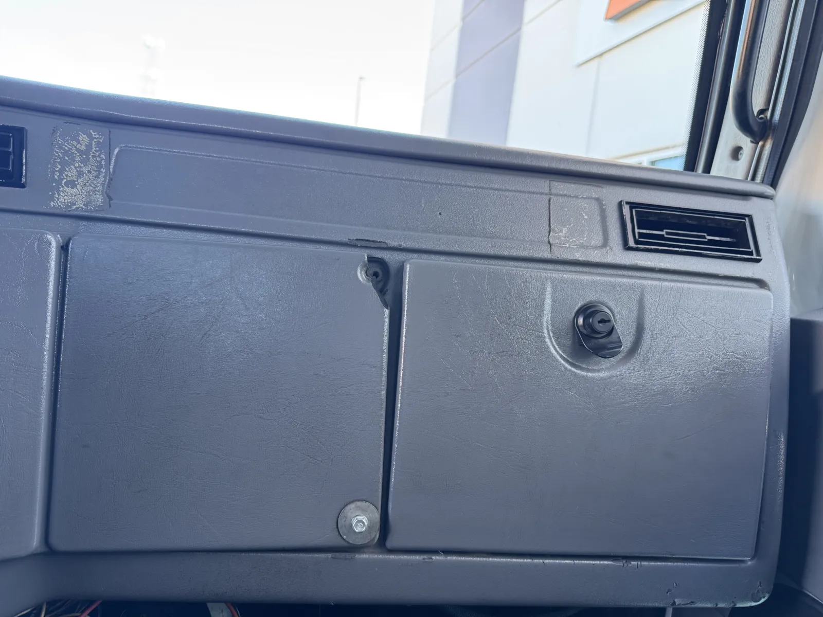 2002 Western Star 4900 - image 18