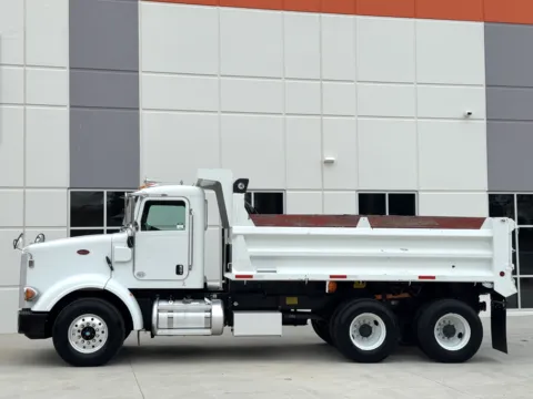 More photos of 2010 PETERBILT 365 at Forge Truck Centers - South Carolina, SC