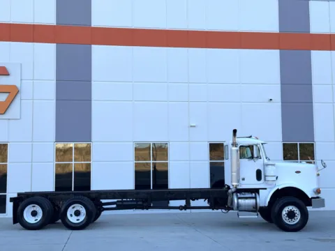 Another view of 2000 PETERBILT 357 for sale in Greer, SC at Forge Truck Centers - South Carolina