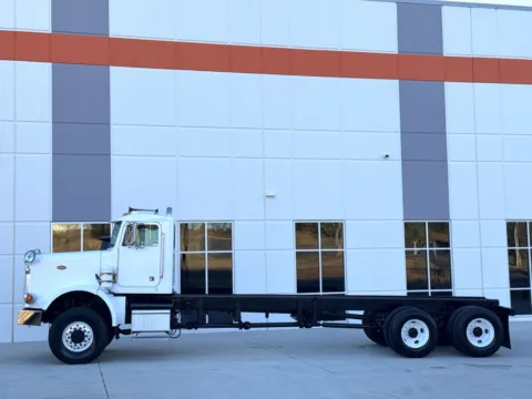 More photos of 2000 PETERBILT 357 at Forge Truck Centers - South Carolina, SC